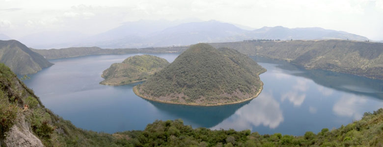 La laguna de Cuicocha - Volcán Cotacachi