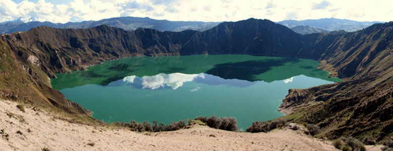 Quilotoa Crater. Cotopaxi Province